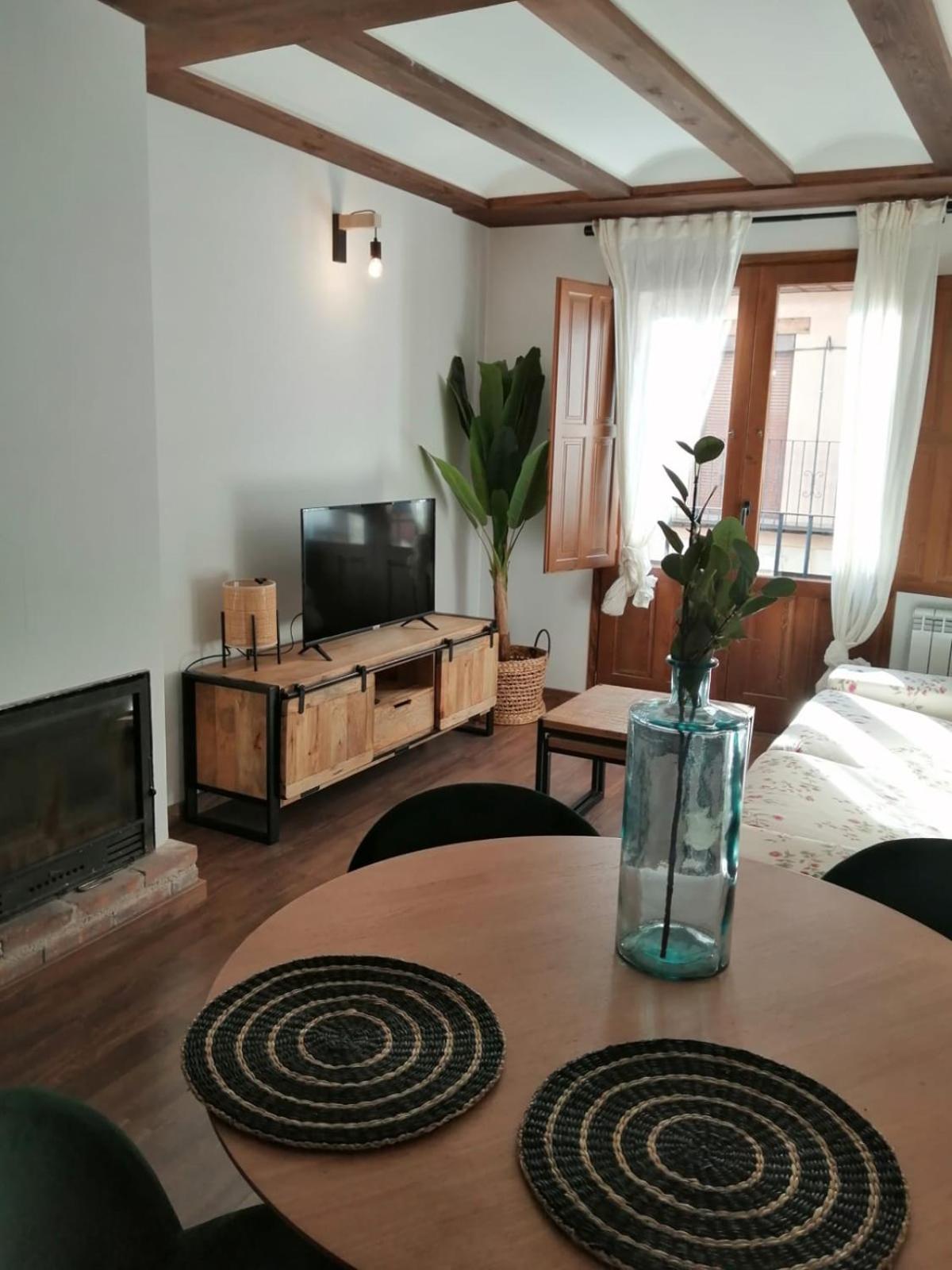 Apartamentos Casa Meme Mora de Rubielos Kültér fotó
